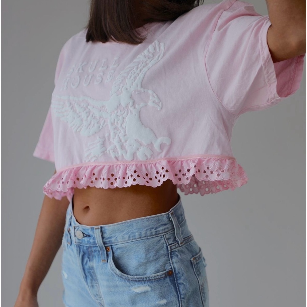 New Skull house Designs Ruffle Tee - Picture 2 of 4